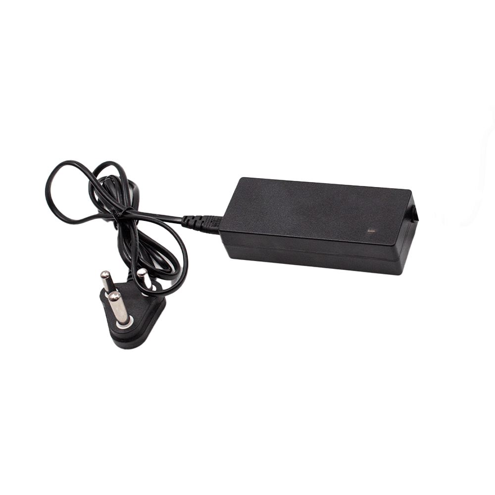 FTS 90W Universal Laptop Charger With 12 Pins [9PWC] - Fastrak